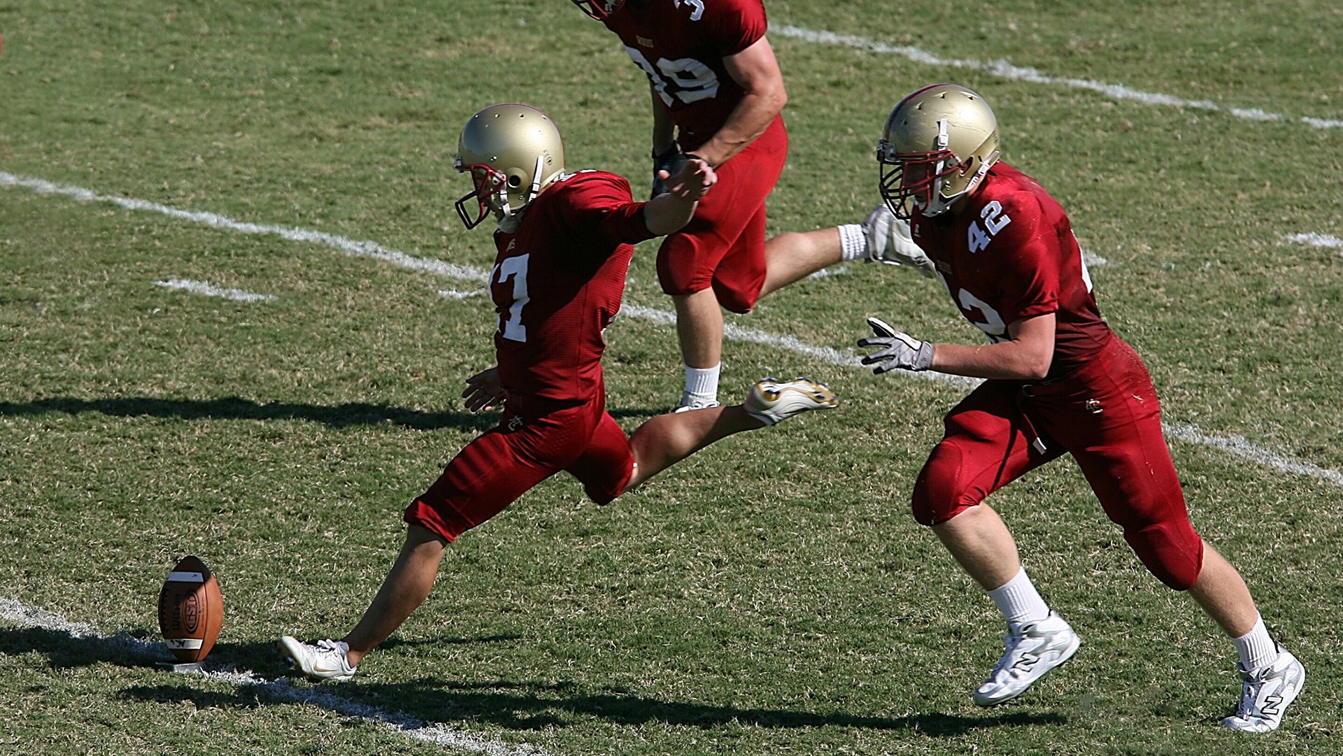 库尔图瓦的叹息之墙与西班牙的战术棋盘，一场精密控制的胜利