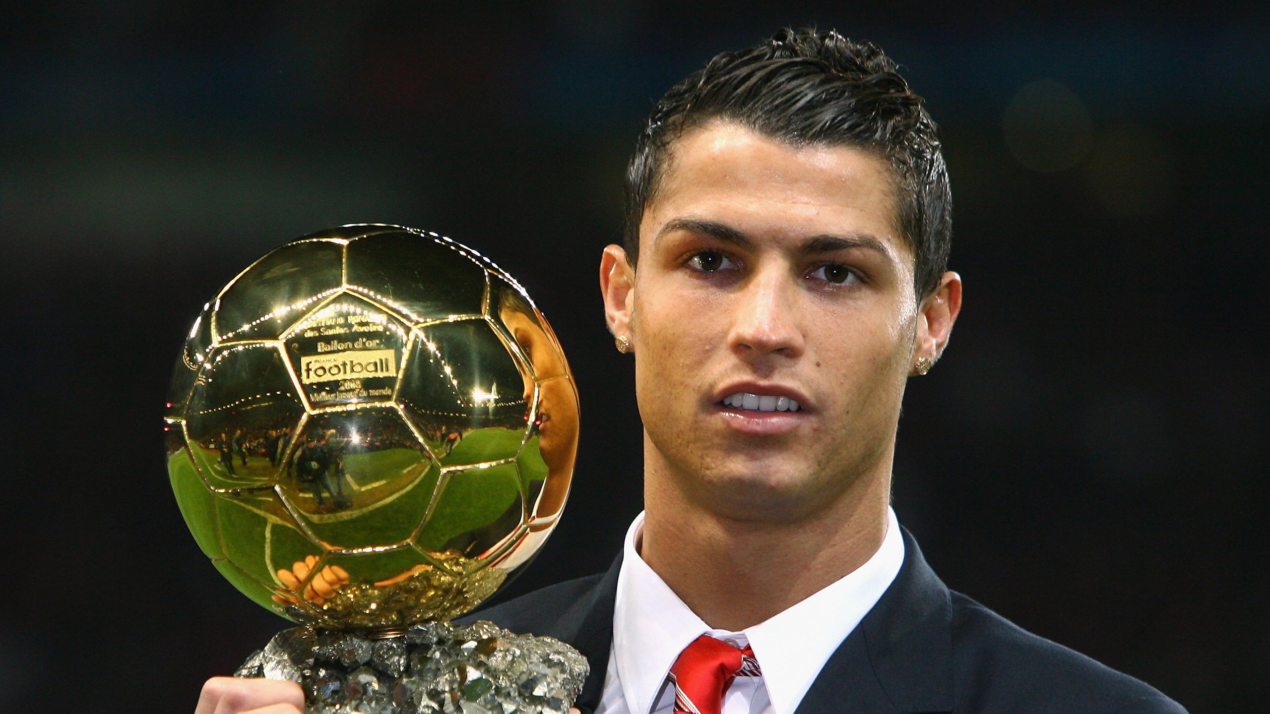 永恒之城的巅峰对决，福登一剑封喉，曼城力克拉齐奥登顶欧洲之巅