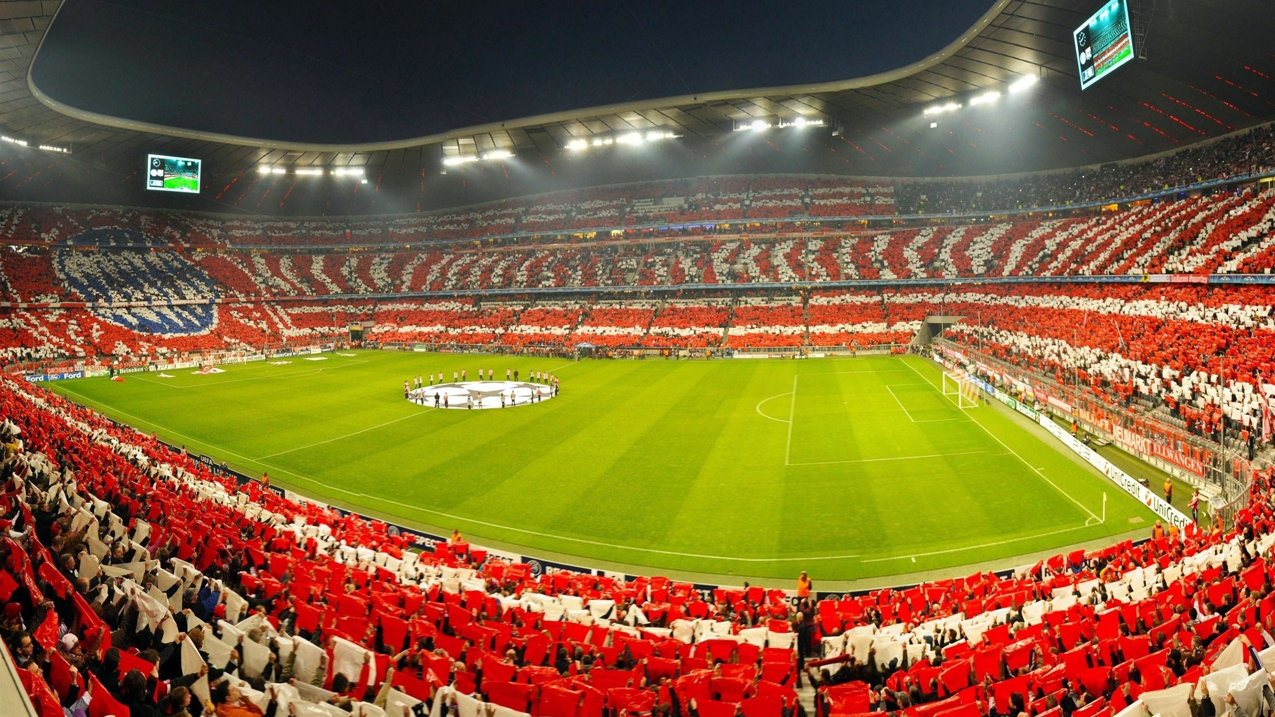 开云足球直播-奥亚尔萨瓦尔独舞安联，波兰铁骑轻取拜仁改写欧冠格局