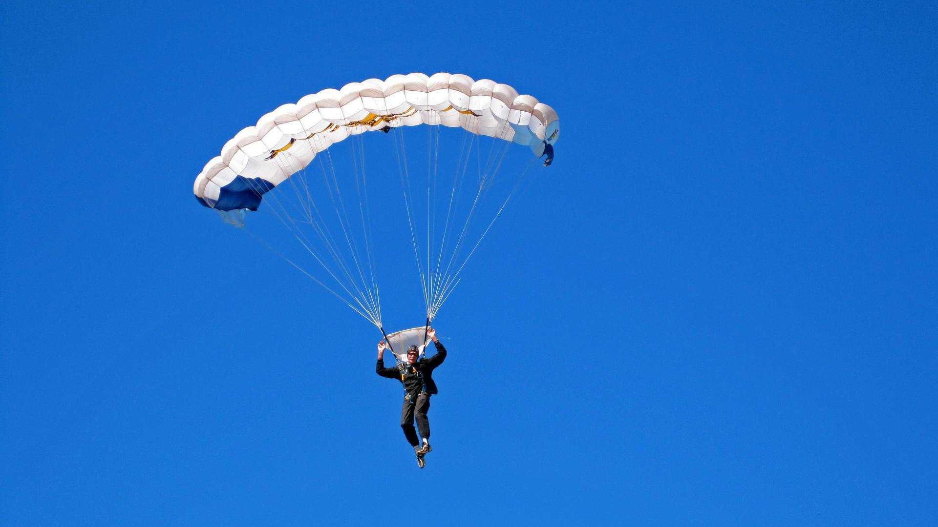 纽约铁蹄踏碎丹佛高原，利拉德时间提前降临麦迪逊